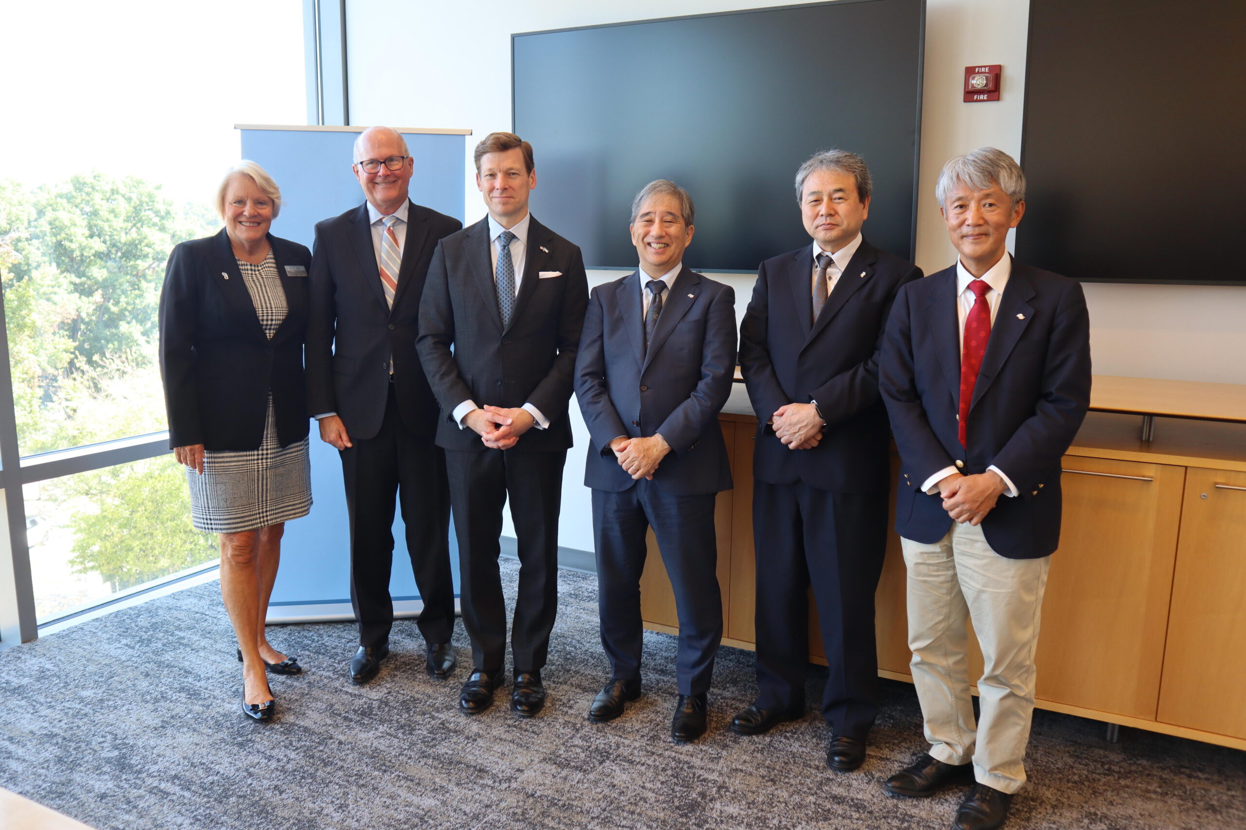 2025年9月　杉山総長、ノースカロライナ大学チャペルヒル校を訪問